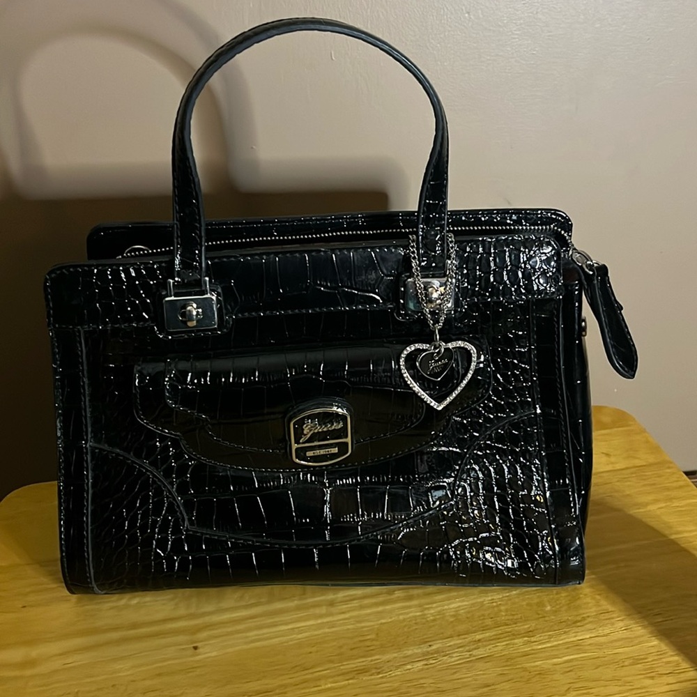 😄Black Guess Purse Hand Bag